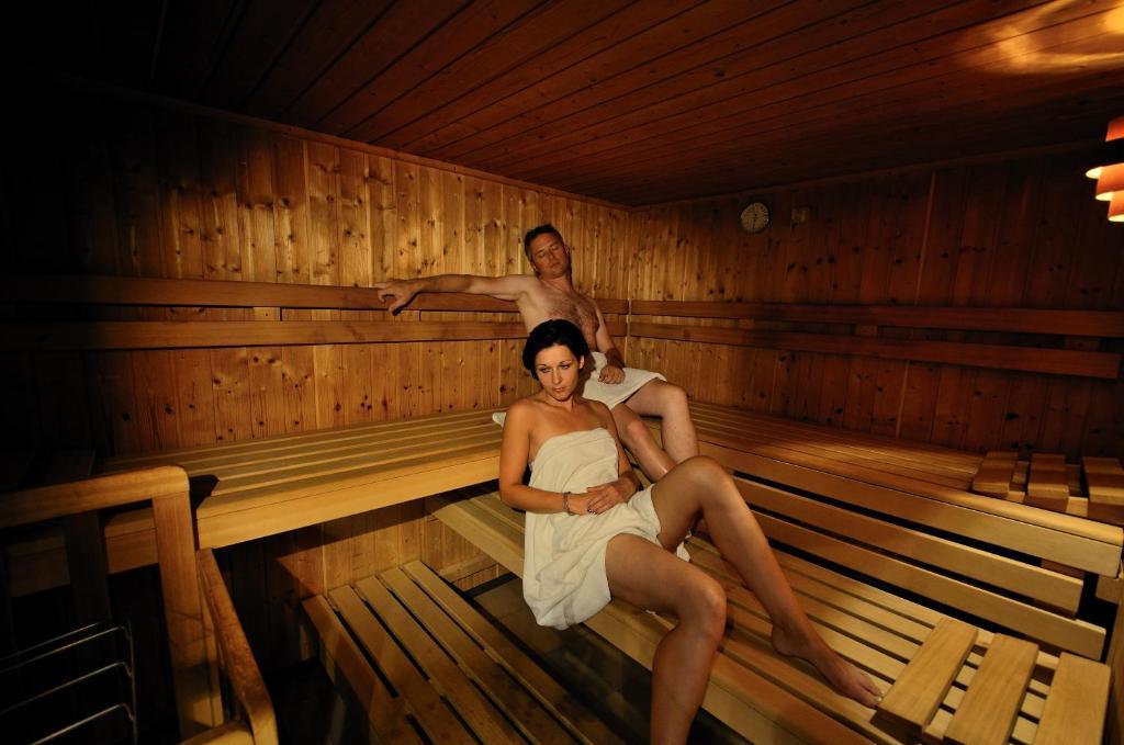 Hotel Pfleger アンラス エクステリア 写真